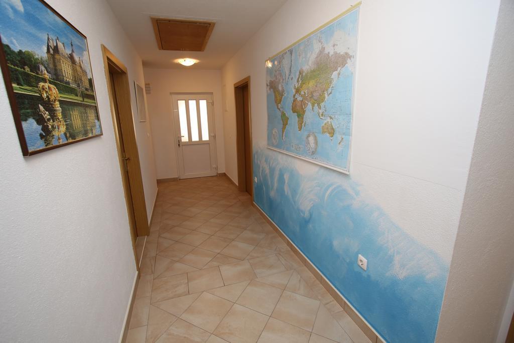 Apartment Tomo Makarska Eksteriør billede