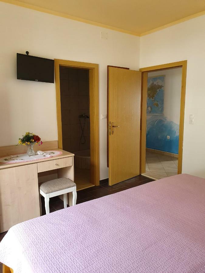 Apartment Tomo Makarska Eksteriør billede