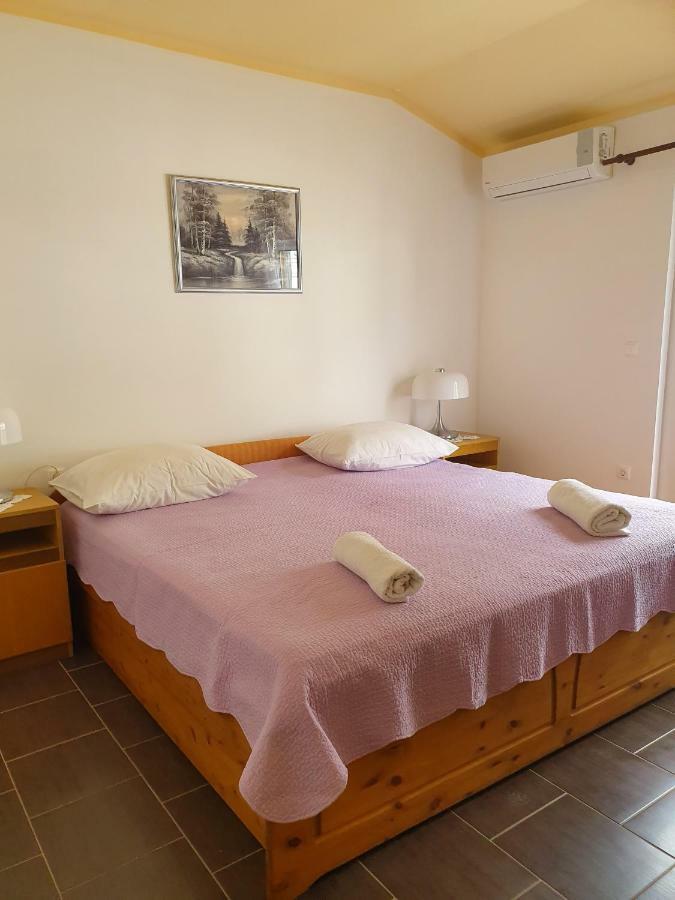 Apartment Tomo Makarska Eksteriør billede